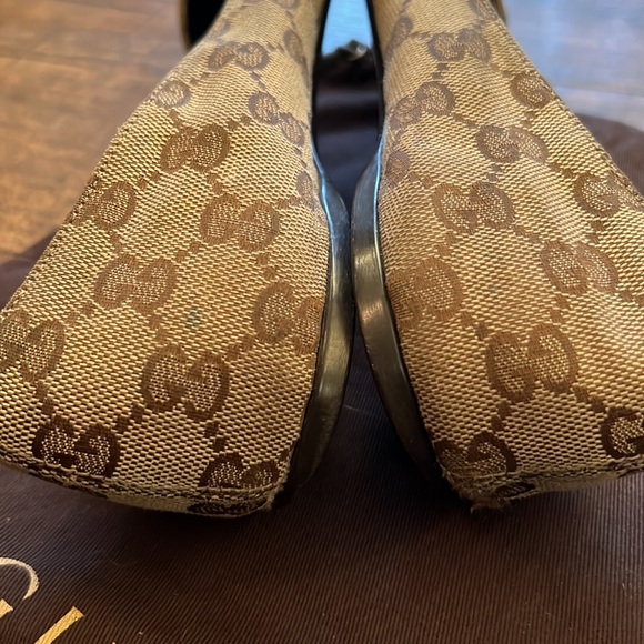 Gucci Authentic Vintage Flats🔥 - Picture 10 of 15